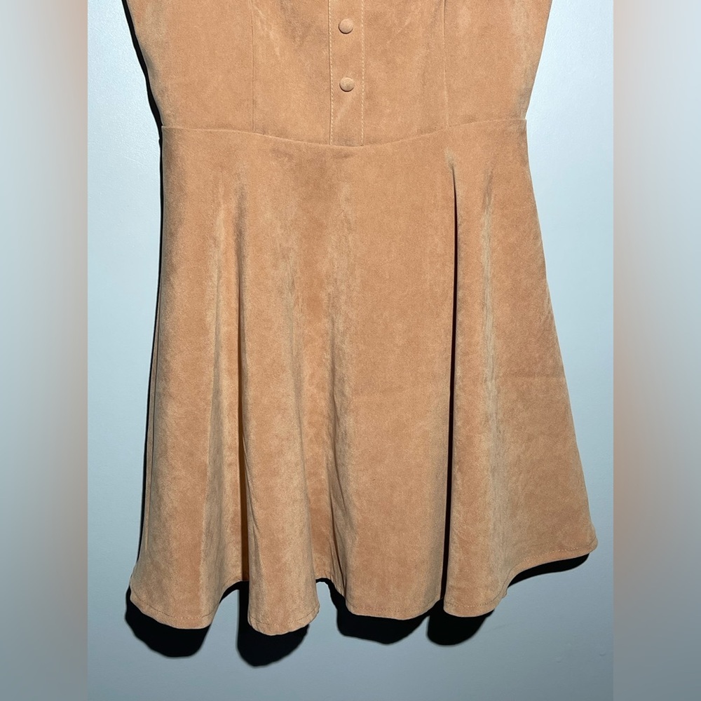Elegant Tan Sleeveless Dress - Picture 3 of 10